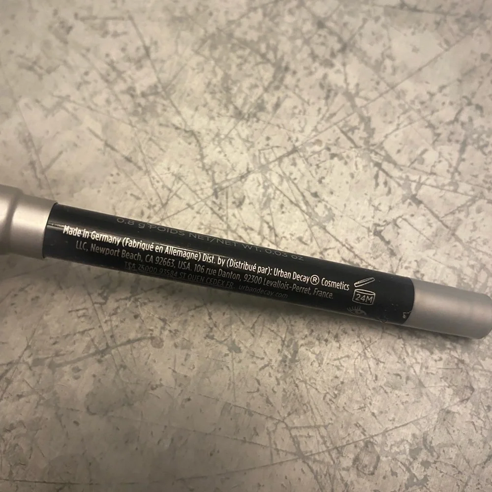 Urban decay glide in eyeliner in black